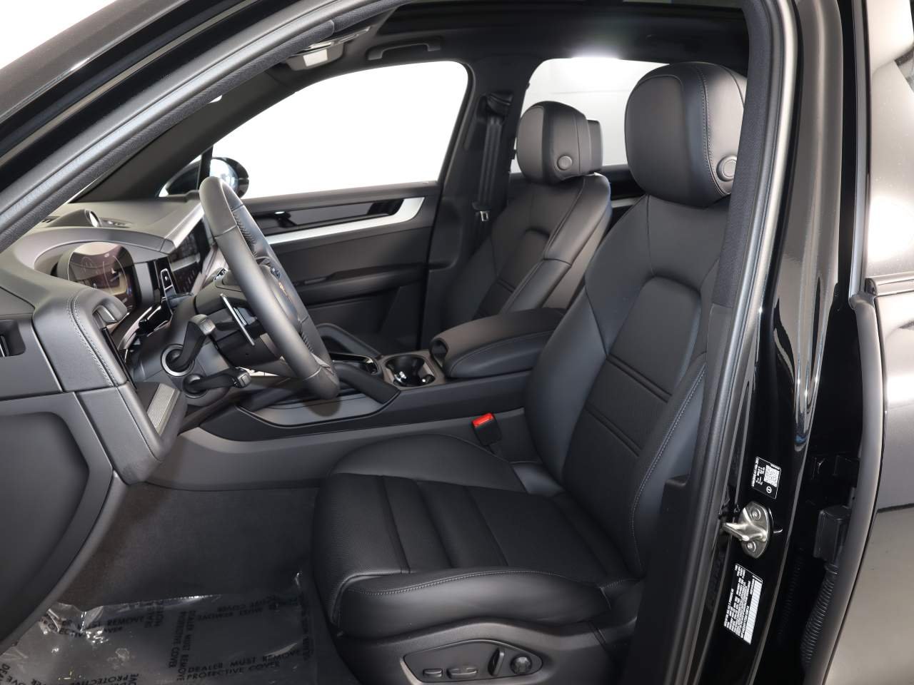 New 2026 Chromite Black Metallic Porsche E-Hybrid image 5