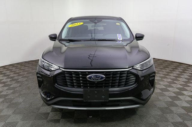 Used 2023 Black Ford Active image 4