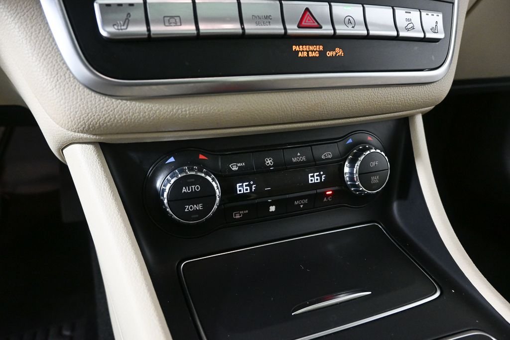 Used 2020 White Mercedes-Benz GLA 250 image 15