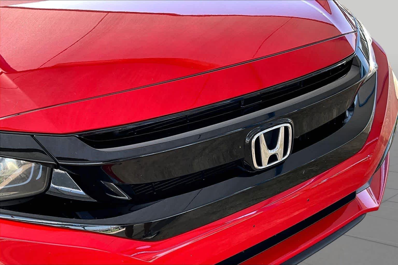 Used 2019 Rallye Red Honda Sport image 30