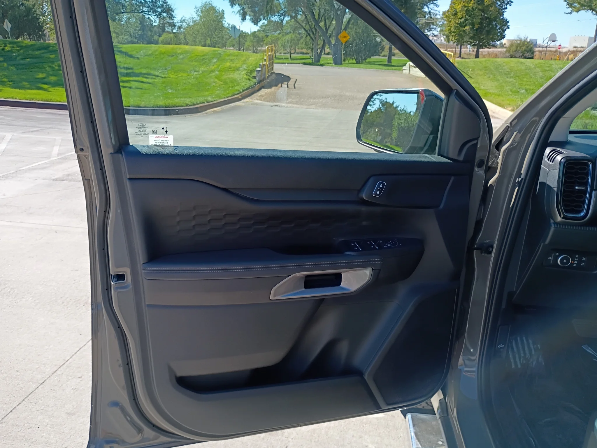 Used 2025 Marsh Gray Ford XLT image 22