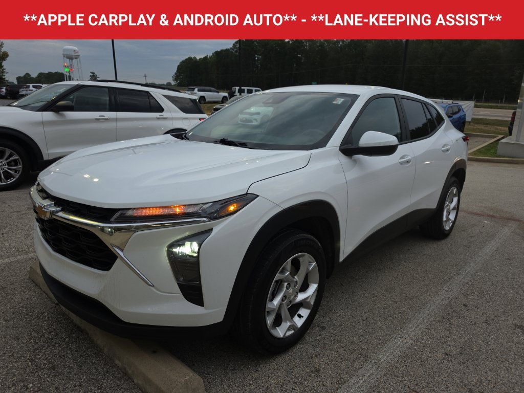 Used 2024 White Chevrolet LS image 5