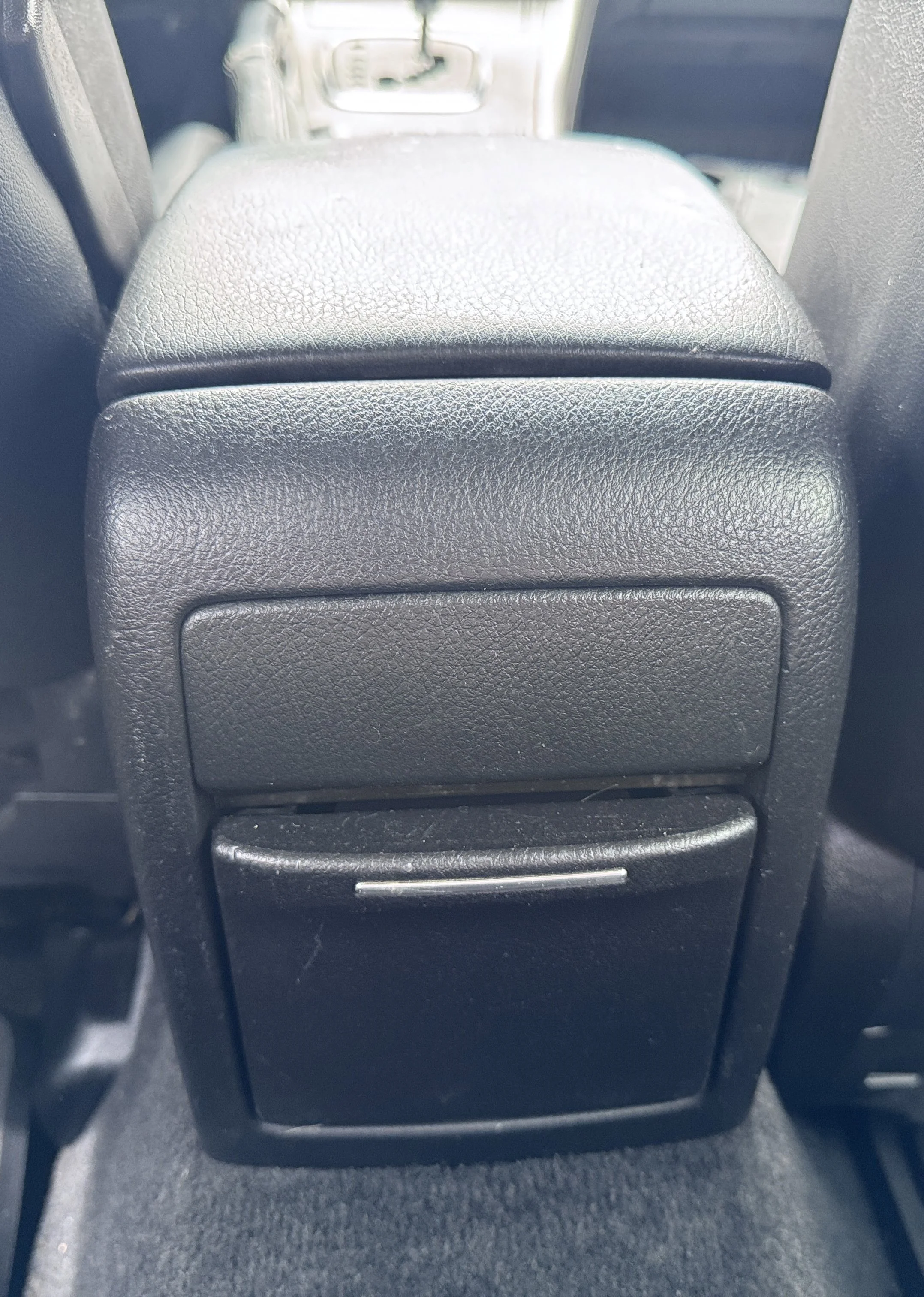 Used 2005  Subaru Outback XT Ltd image 32