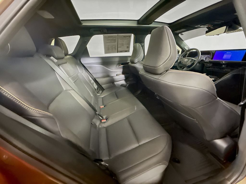 Used 2025 Bronze Age Toyota Limited image 27