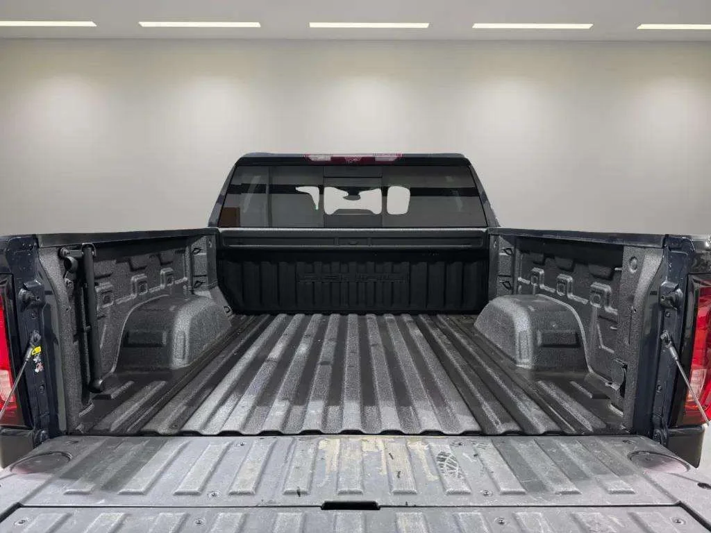 Used 2021 Green GMC Denali image 29
