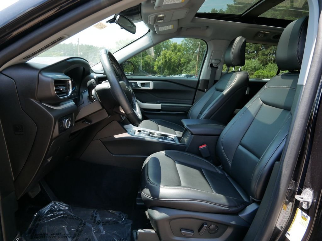 Used 2023 Black Ford XLT image 14