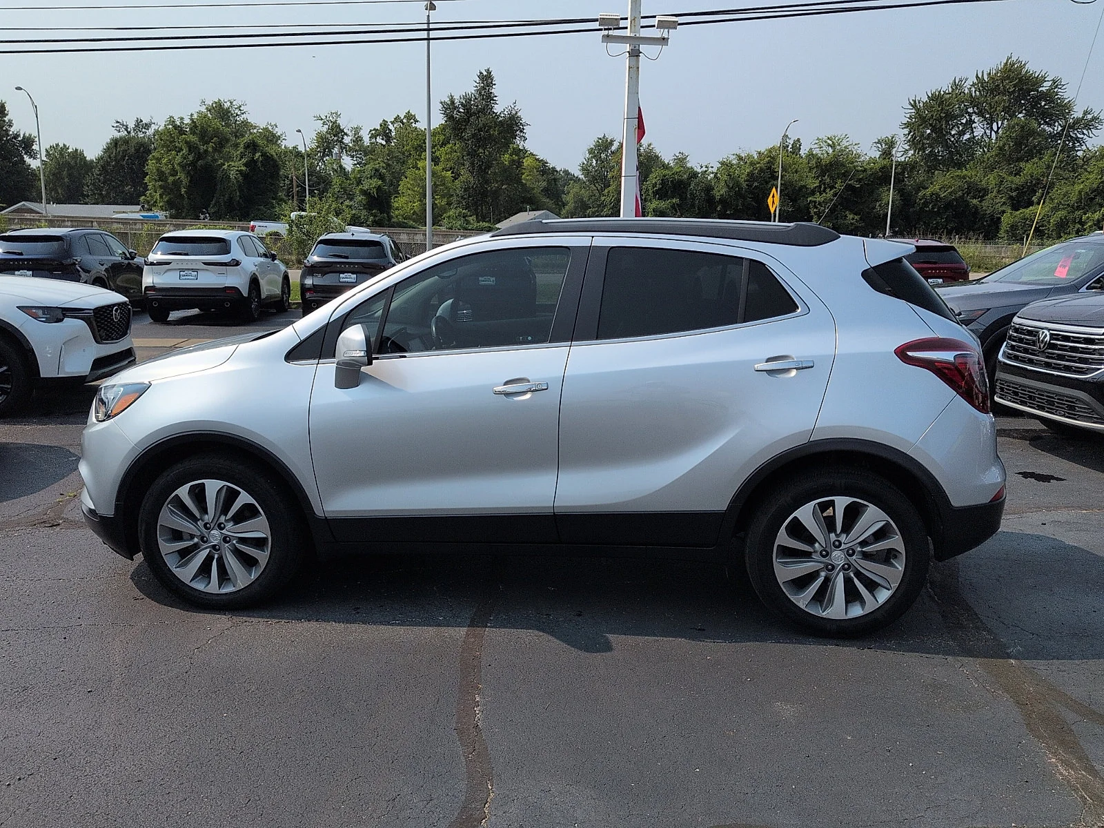 Used 2019 Quicksilver Metallic Buick Preferred image 4