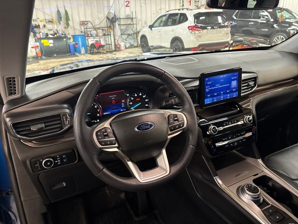 Used 2023 Blue Ford Limited image 16
