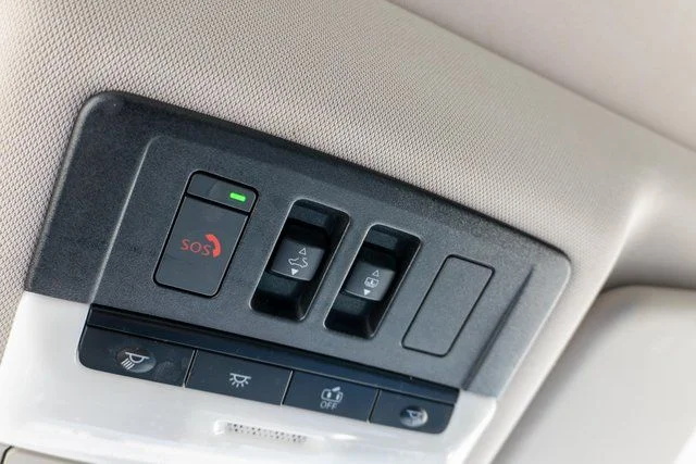 Used 2021 Black Nissan SL image 30