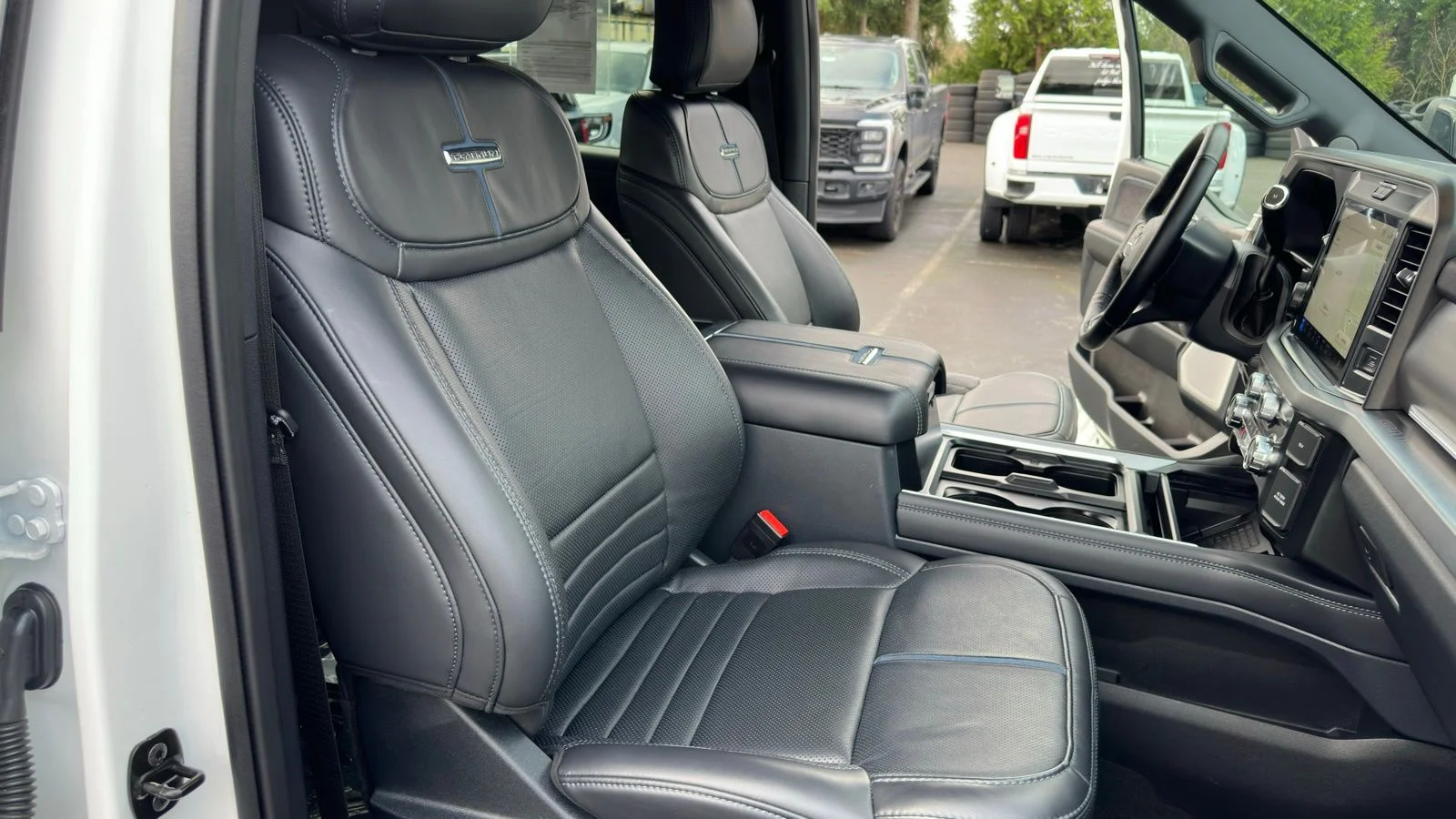 Used 2025 White Ford Platinum image 18