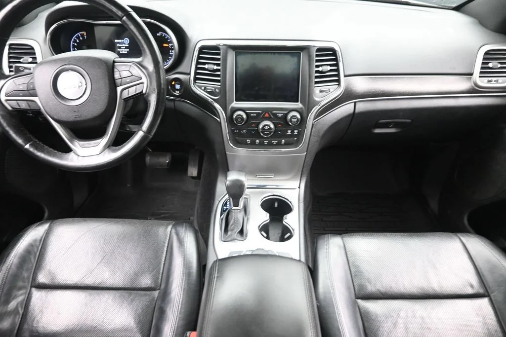 Used 2018 White Jeep Limited image 16