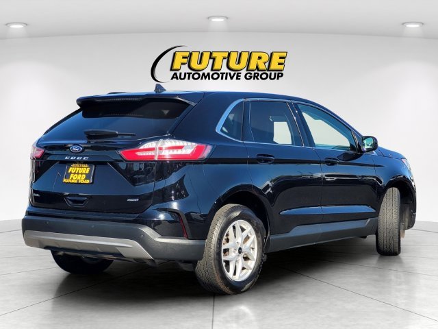 Used 2024 Black Ford SEL image 4