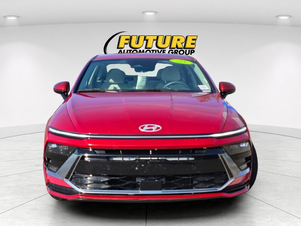 Certified Used 2025 Red Hyundai SEL image 2