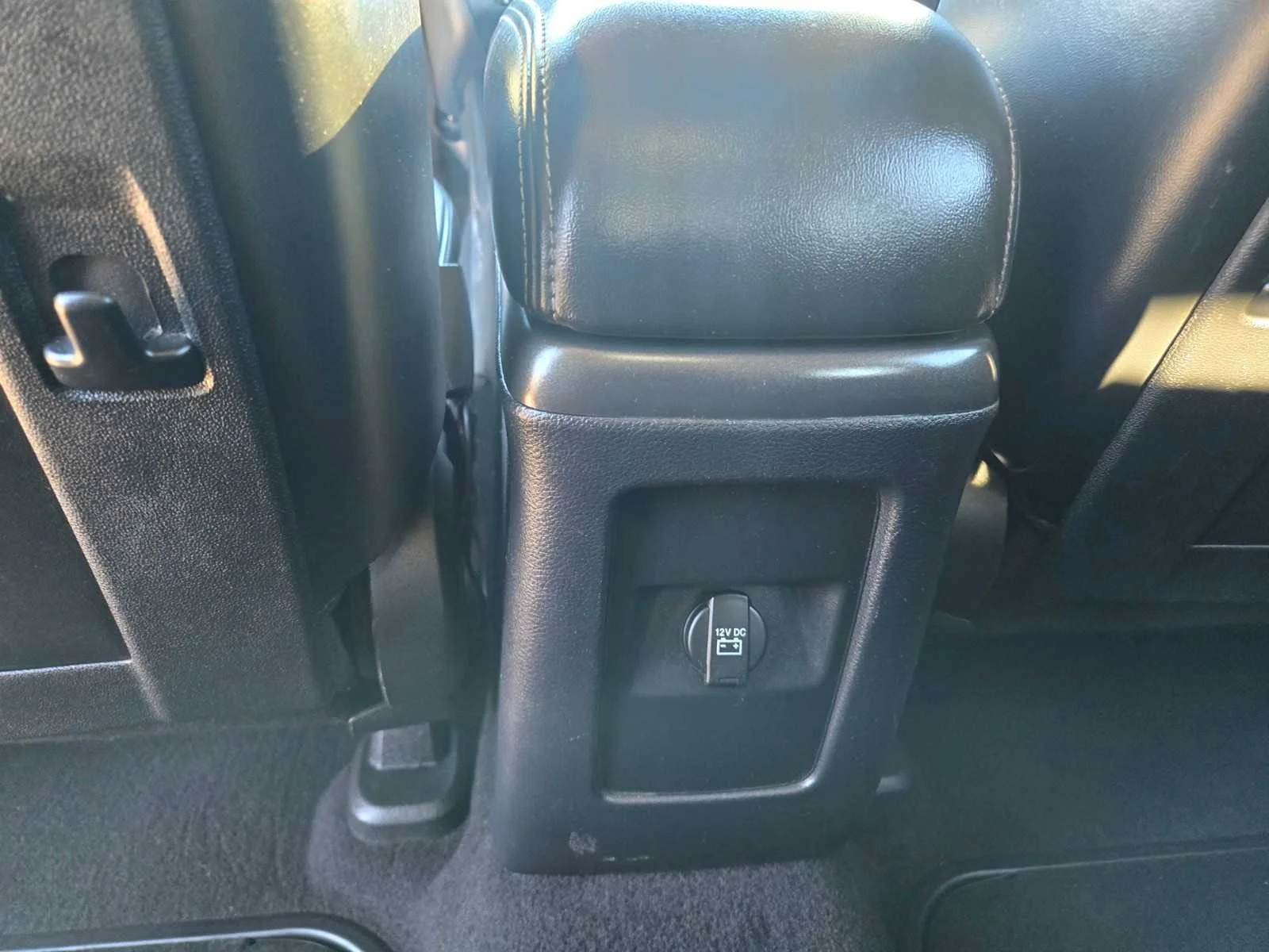 Used 2018  Dodge Crossroad image 14