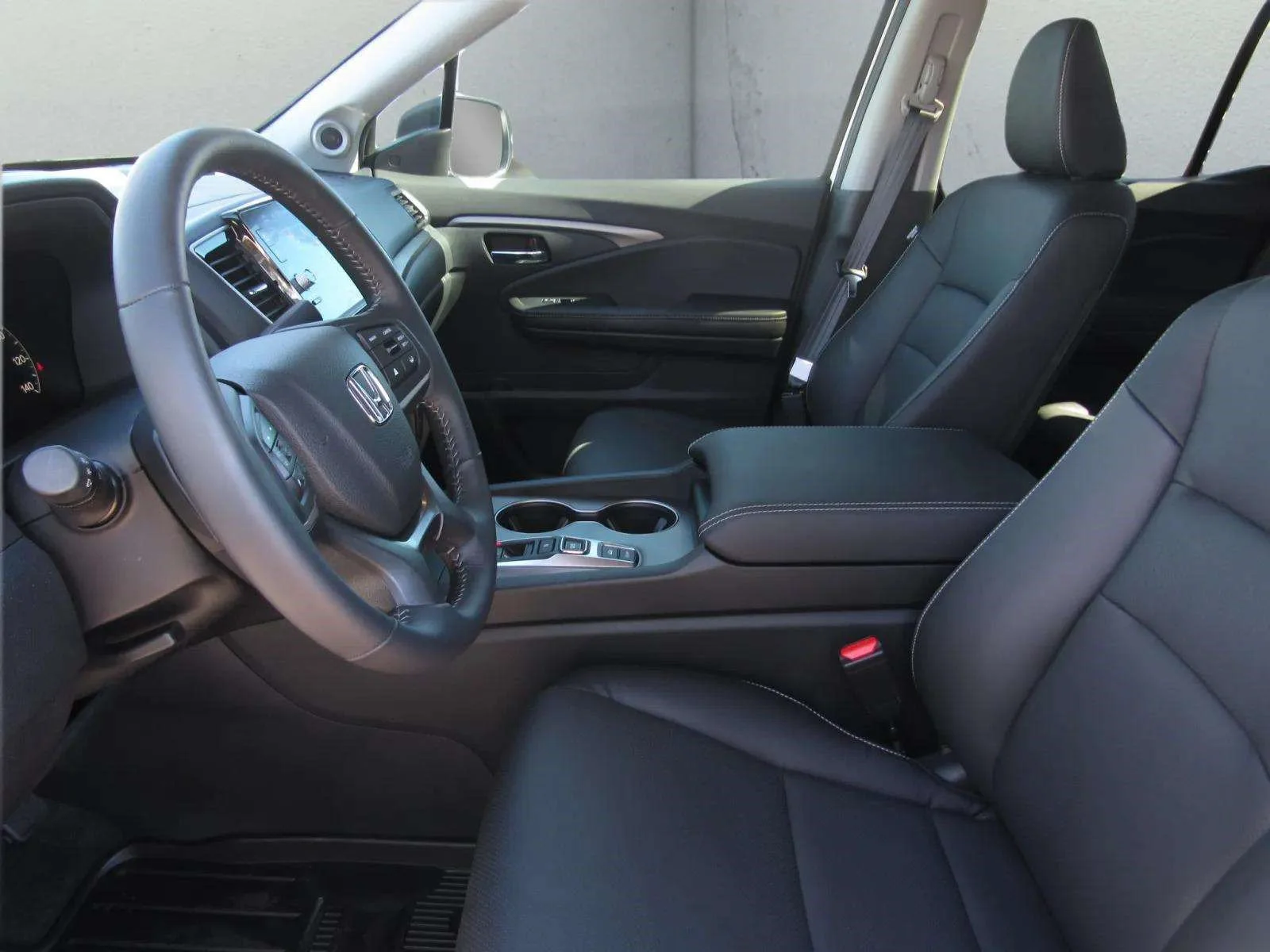 Certified Used 2025 Platinum White Pearl Honda AWD RTL image 44