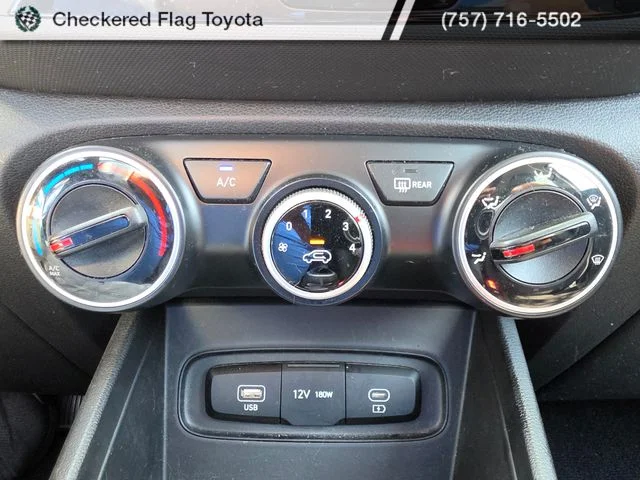 Used 2023 Intense Blue Hyundai SE image 18