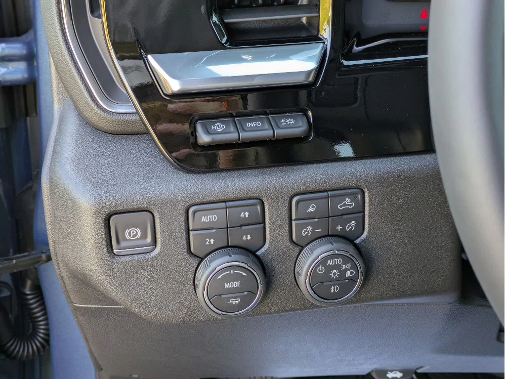 2025 Chevrolet Silverado 2500 HD High Country - Photo 15