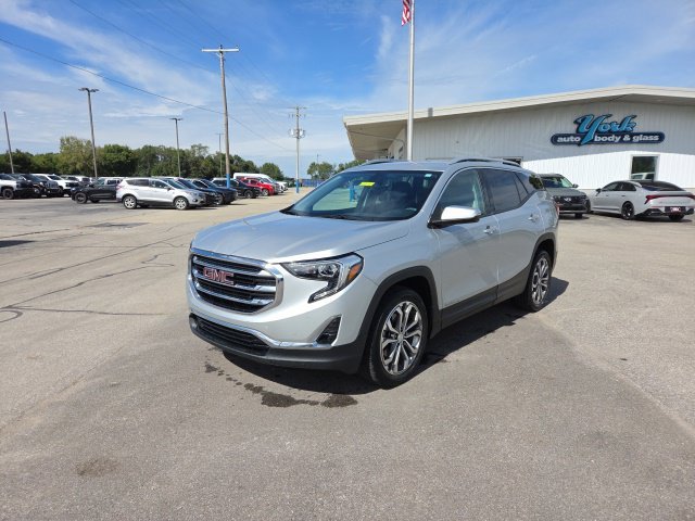 Used 2019 QUICKSILVER METALLIC GMC SLT image 2