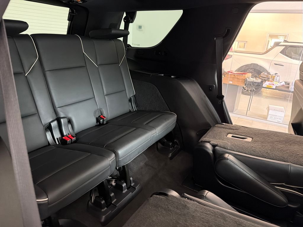 Used 2022 White Cadillac Premium Luxury image 37
