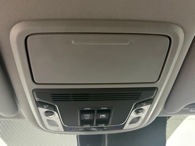 Used 2024 Red Honda RTL image 36