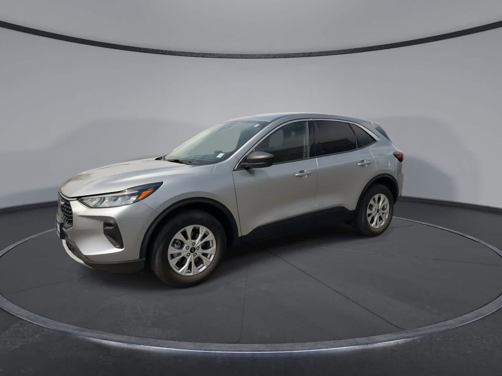 Used 2023 Iconic Silver Metallic Ford Active image 4
