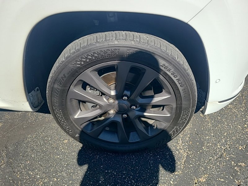 Used 2019 White Jeep High Altitude image 7