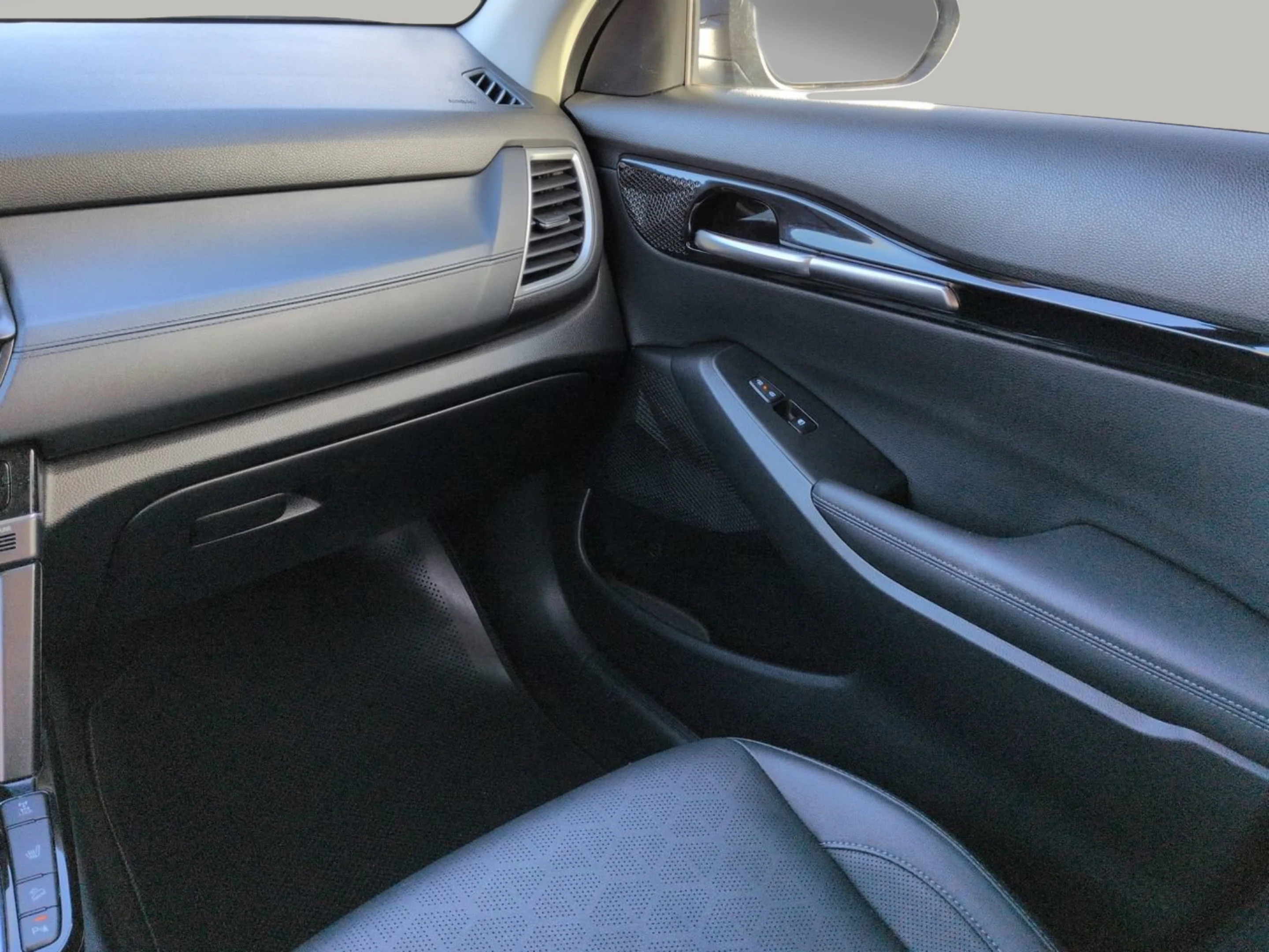 Certified Used 2025 Gravity Gray Kia EX image 15