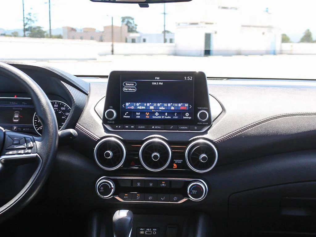 Used 2025 Aspen White Nissan SV image 14
