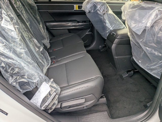 Used 2026 White Hyundai Limited image 30