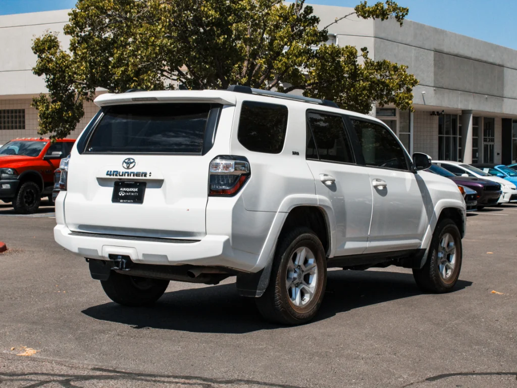 Used 2024 Ice Cap Toyota SR5 Premium image 5