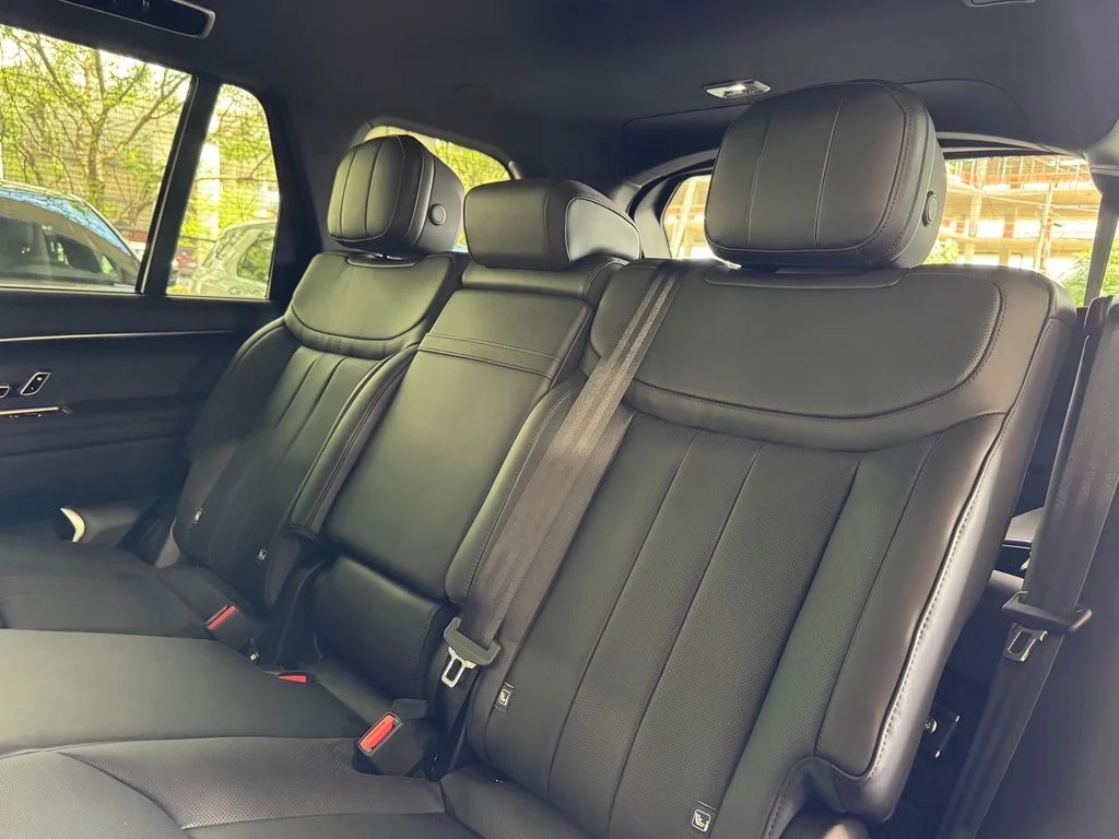 New 2026 Carpathian Grey Land Rover SE image 14