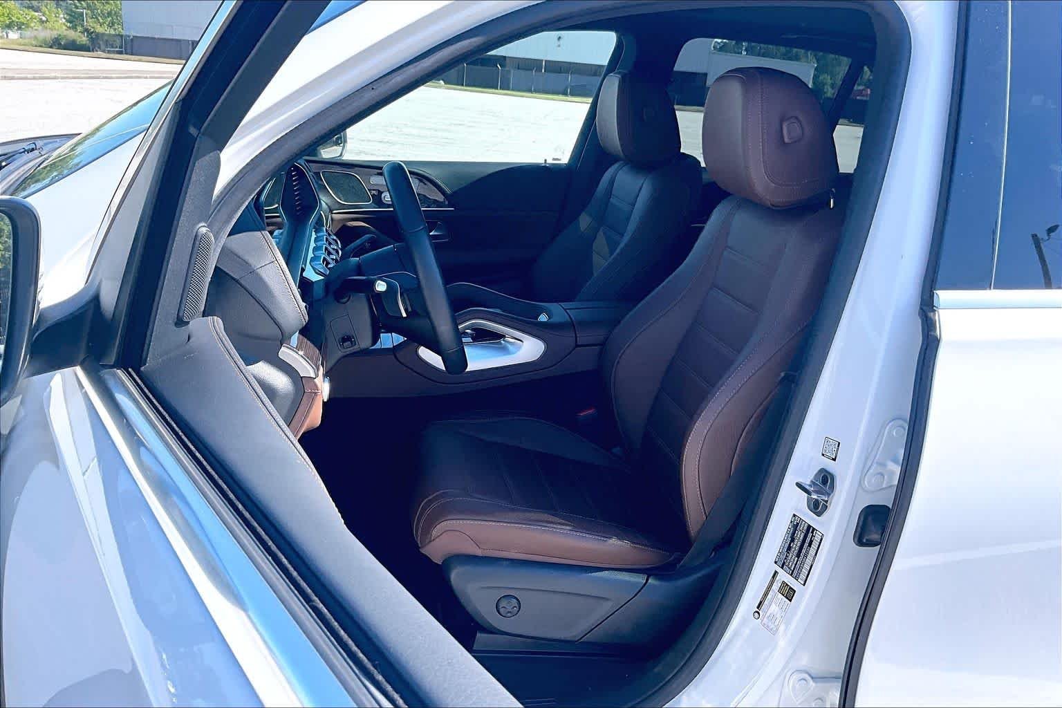 Certified Used 2025 MANUFAKTUR Moonlight White Metallic Mercedes-Benz GLE 450 image 8