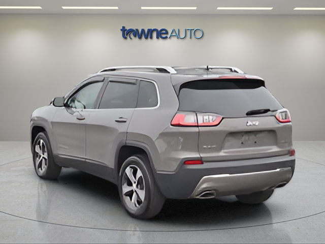 Used 2019 Gray Jeep Limited image 3