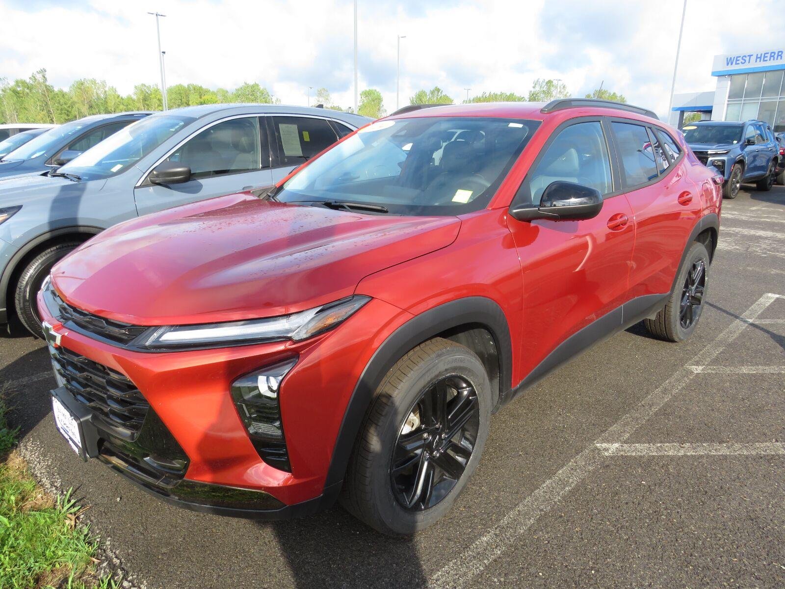 Used 2024 Cayenne Orange Metallic Chevrolet ACTIV image 25