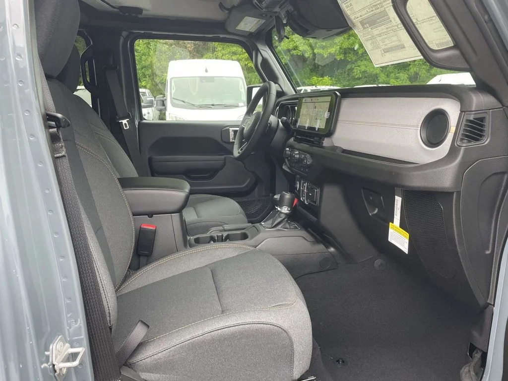 New 2026 Anvil Clearcoat Jeep Sport S image 15