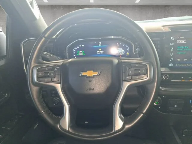 Used 2023 IRIDESCENT PEARL TRICOAT Chevrolet LTZ image 22