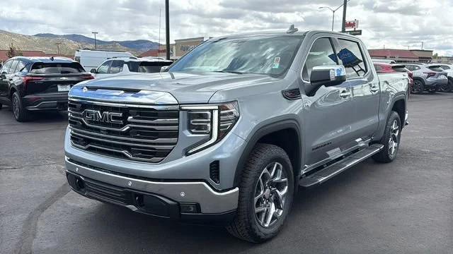 2026 GMC Sierra 1500 SLT - Photo 7