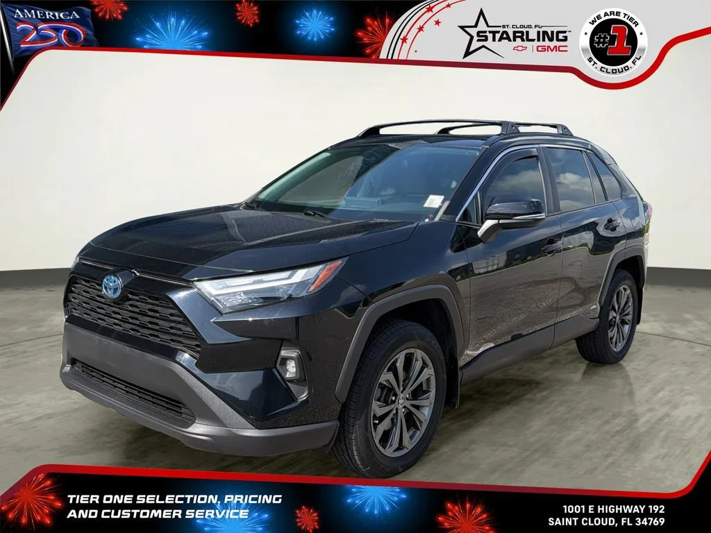 Used 2022 Black Toyota XLE Premium image 1