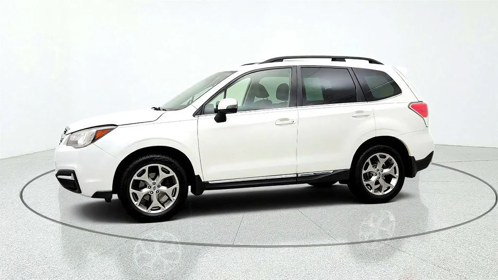 Used 2018 Crystal White Pearl Subaru 2.5i Touring CVT image 8