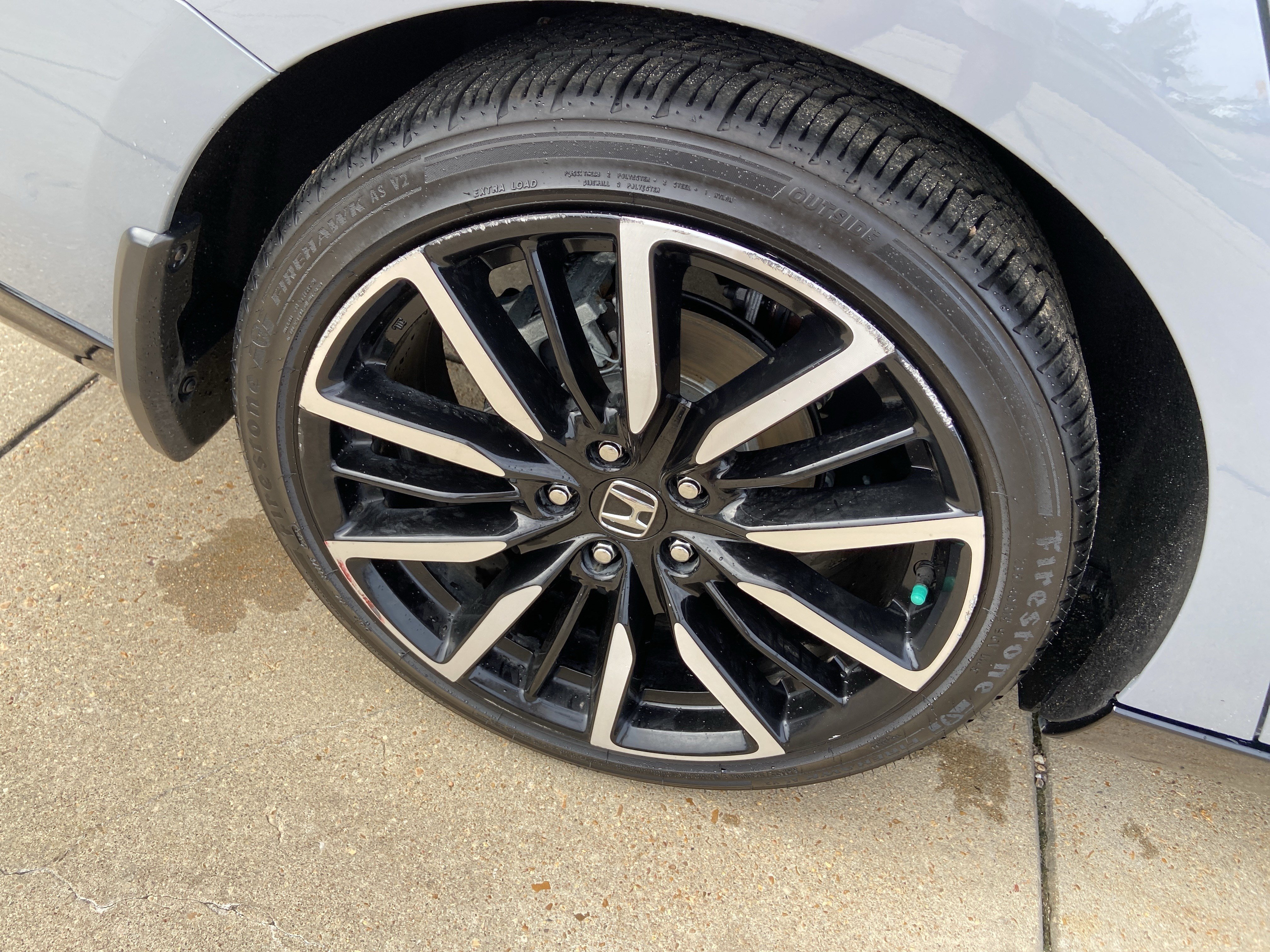 Used 2023 Urban Gray Pearl Honda Touring image 31