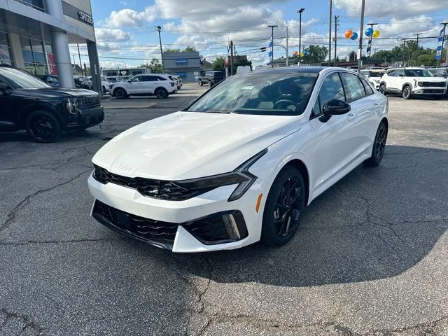 New 2026 Snow White Pearl Kia GT-Line image 11