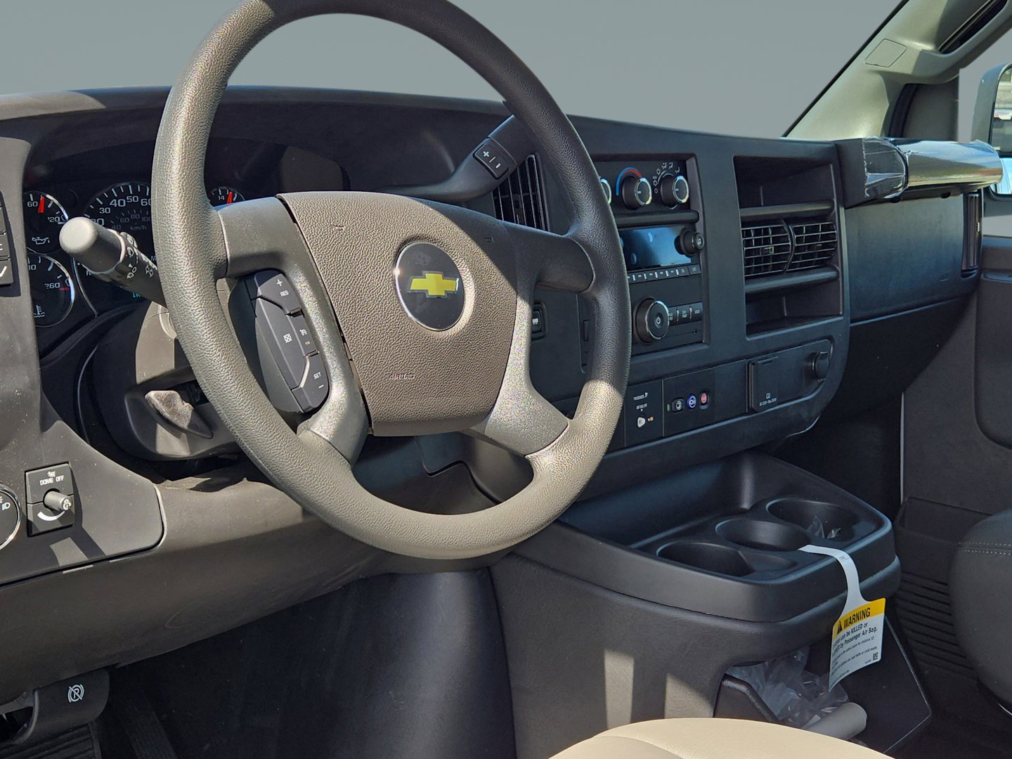 2025 Chevrolet Express Cargo Work Van - Photo 12