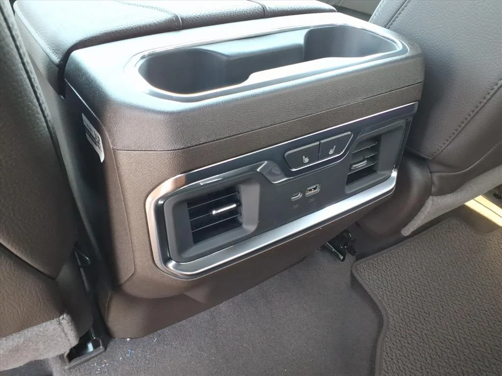 2026 GMC Sierra 2500HD Denali - Photo 8