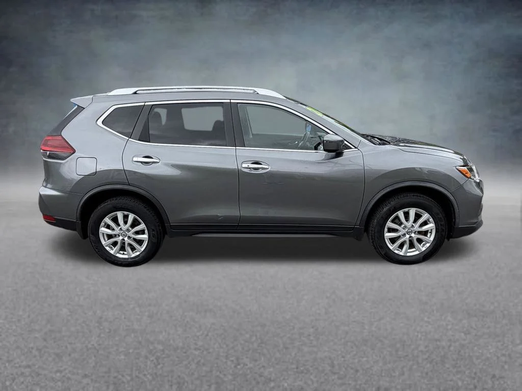 Used 2020 Gray Nissan SV image 7