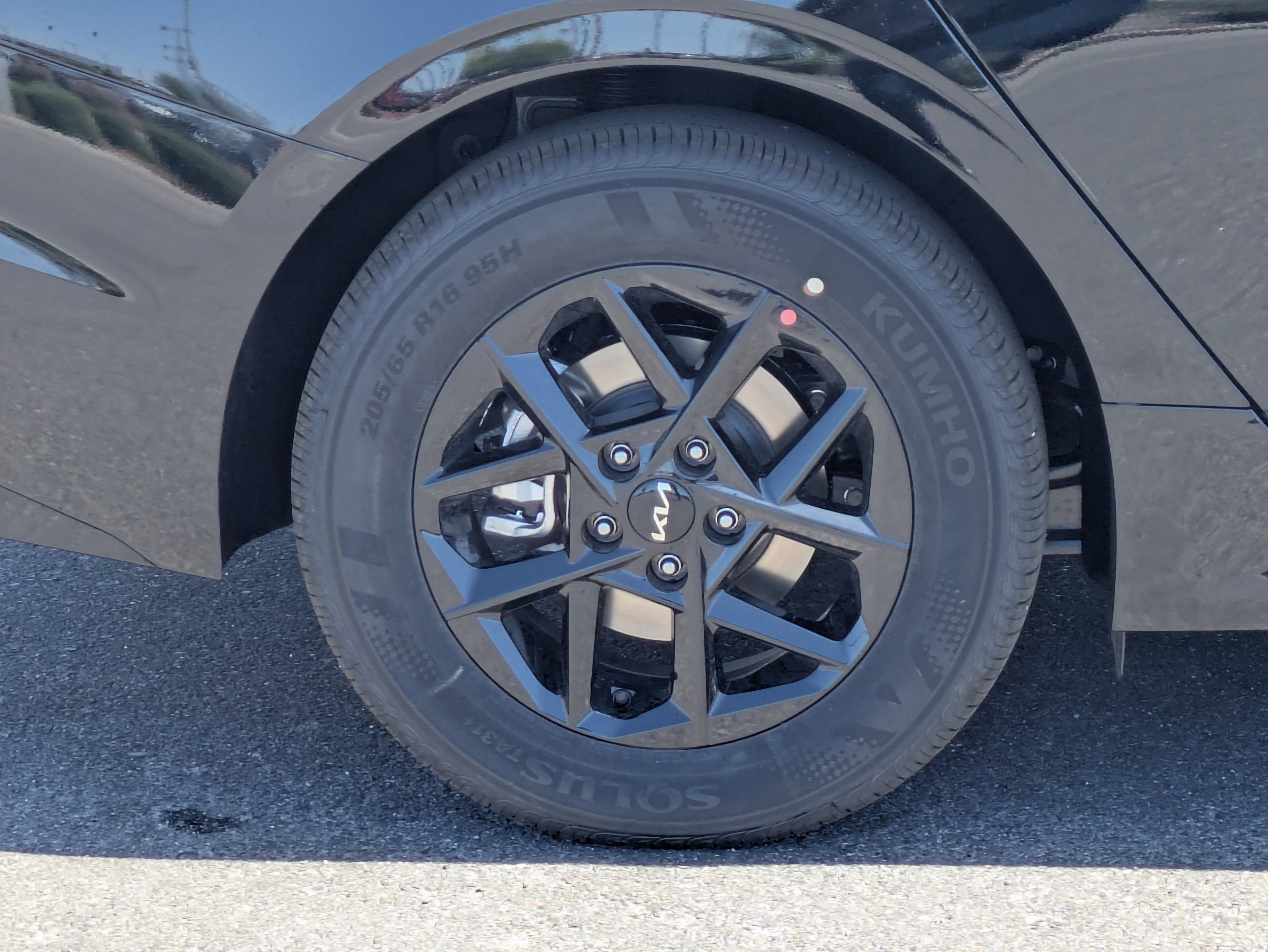 New 2026 Aurora Black Pearl Kia LXS FWD image 9