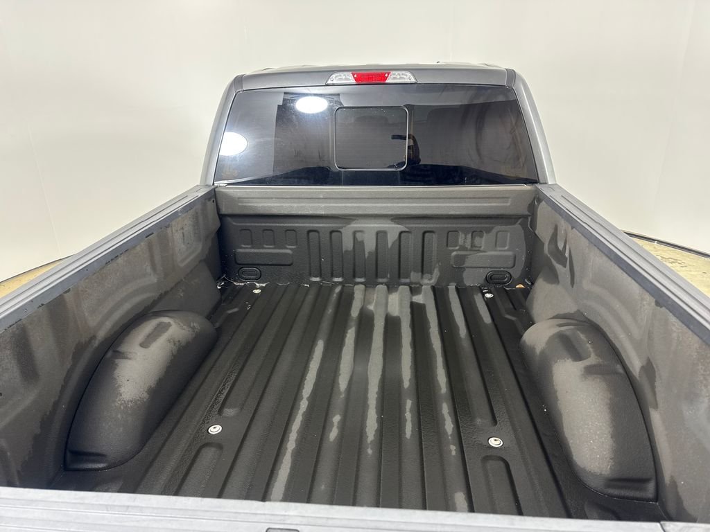 Used 2020 Gray Ford XLT image 6