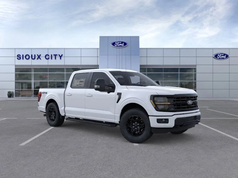 New 2026 Oxford White Ford XLT image 7