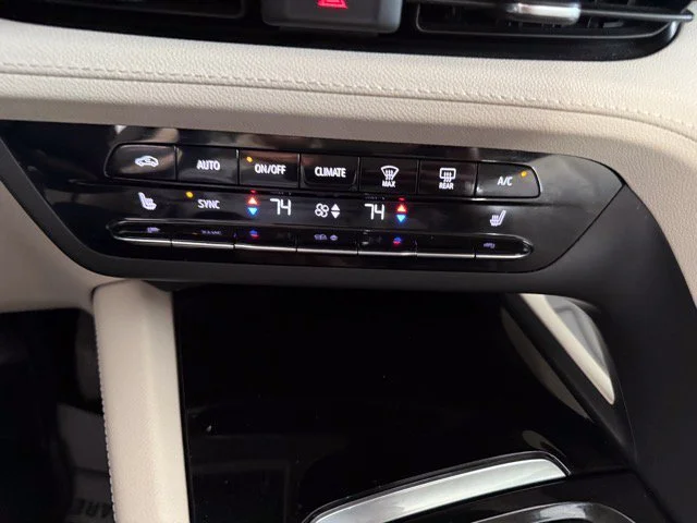 2023 Buick Envision Essence - Photo 25