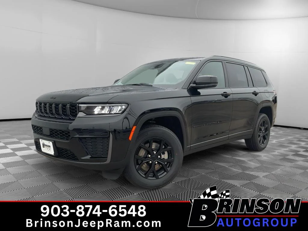 New 2026 Diamond Black Crystal Pearl-Coat Exterior Paint Jeep Laredo Altitude image 1
