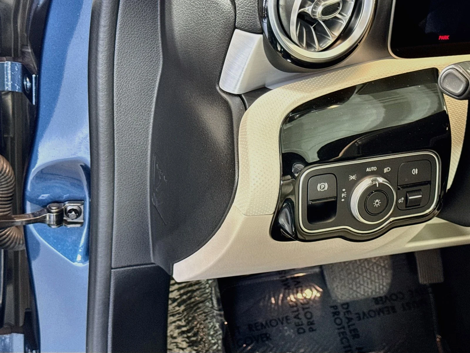 Used 2019 Denim Blue Metallic Mercedes-Benz A 220 image 13